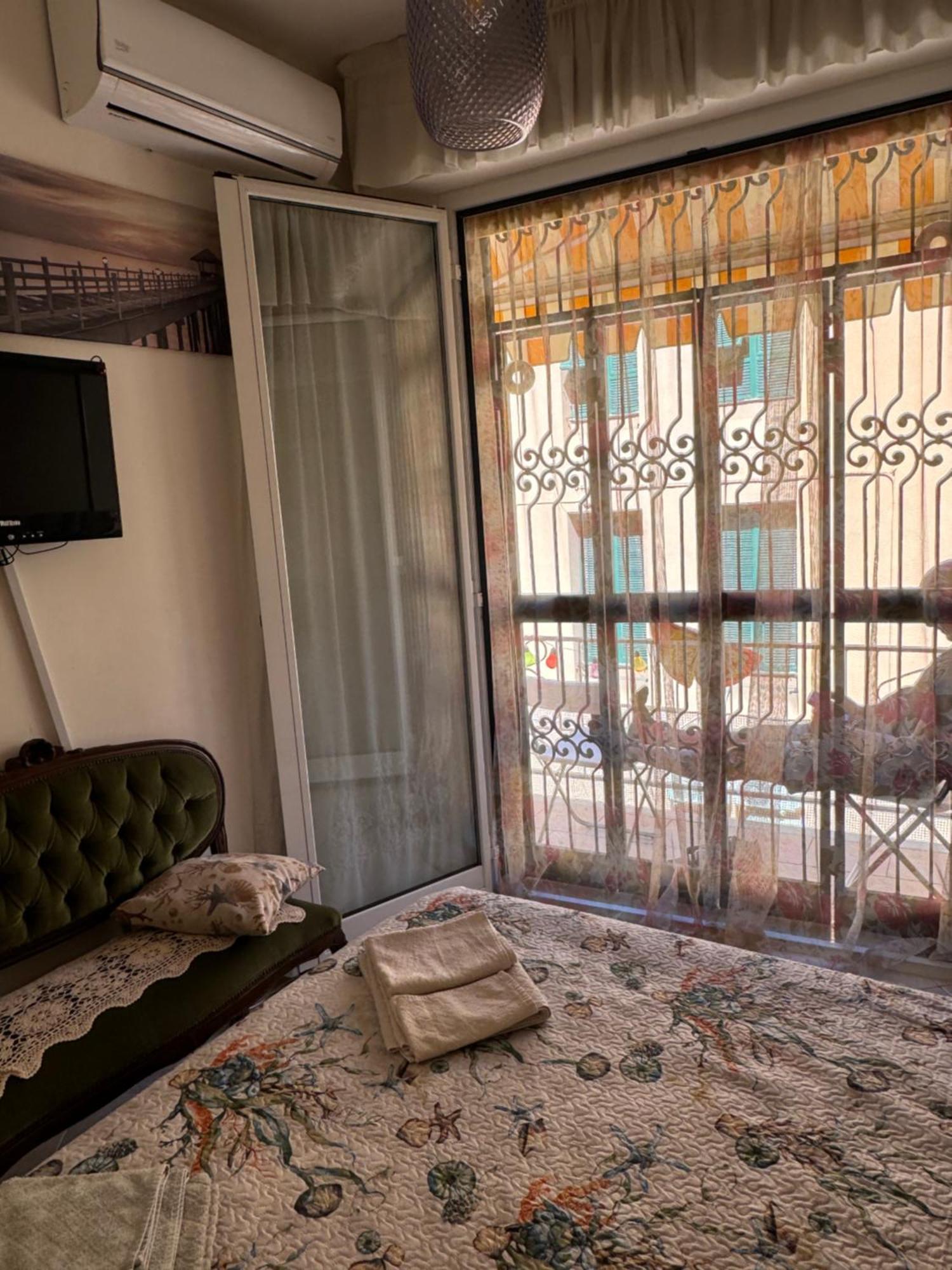 Casa Girasole Sanremo Centro Appartement Buitenkant foto